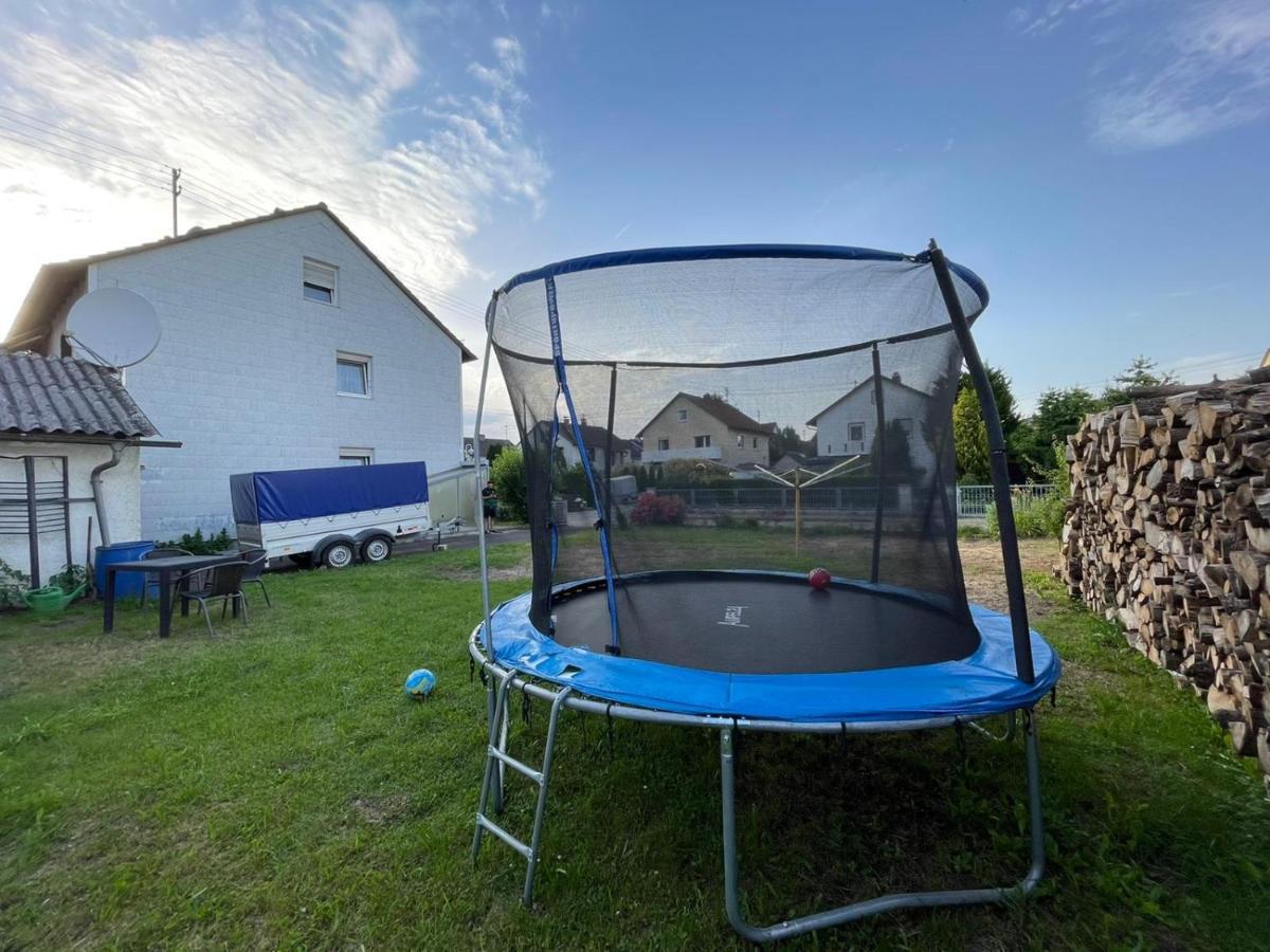 Guntia Apartment Mit Grossem Garten Günzburg Dış mekan fotoğraf